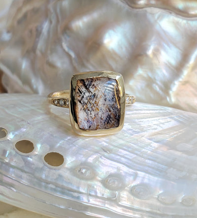 Guardian Shield Rainbow Lattice Ring