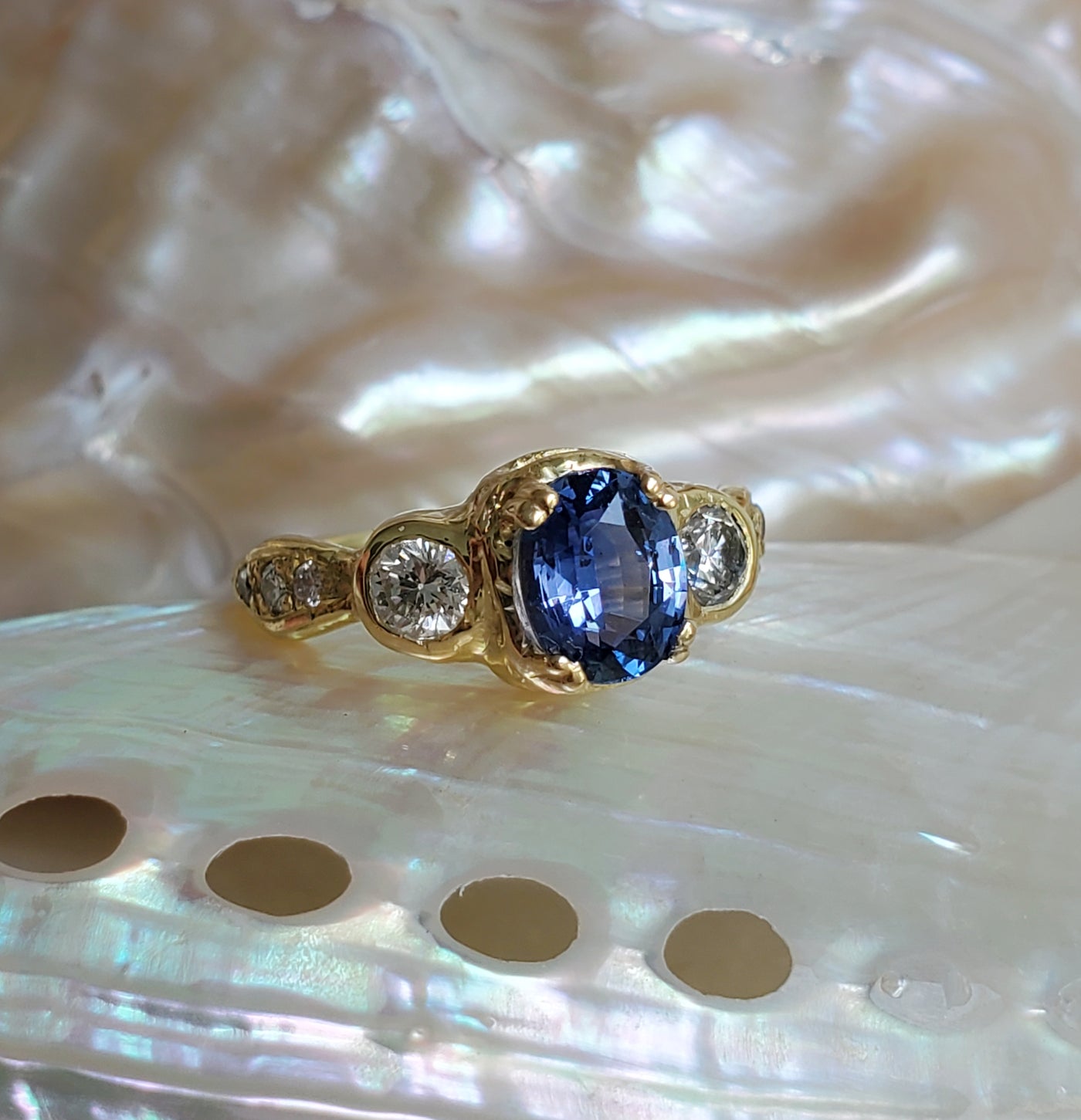 Majestic Cornflower Blue Sapphire Ring