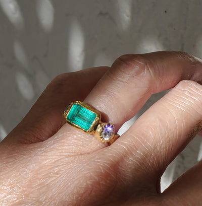 22k Enchanted Emerald Supreme Ring