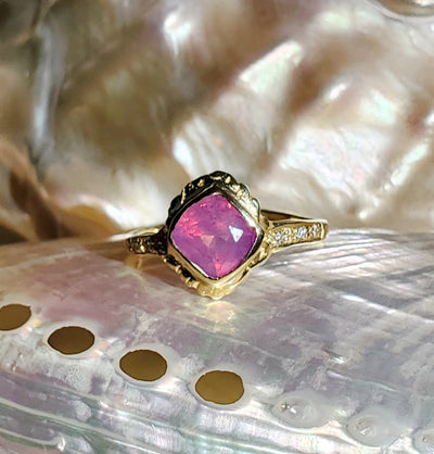 Majestic Opalescent Lavender Pink Sapphire Ring