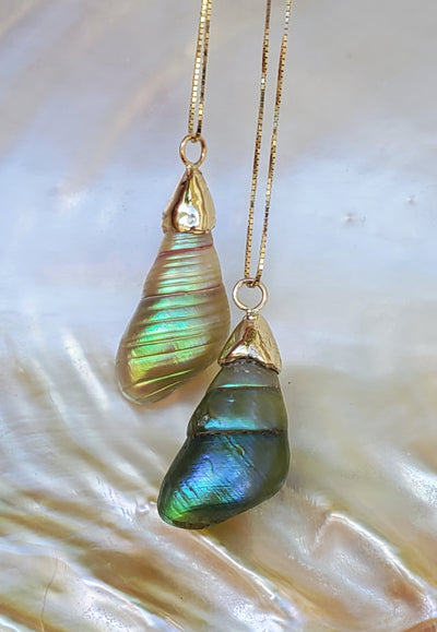 Enchanted Mauve Green Kelp Shell Necklace * Medium I