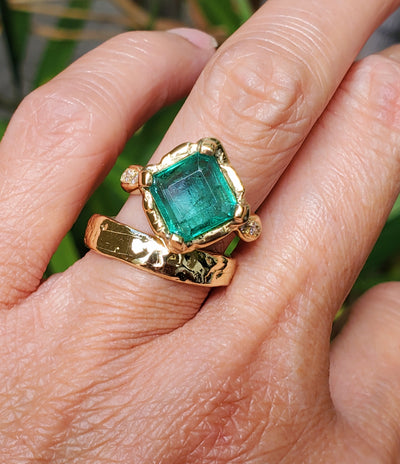 Enchanted Emerald Shield Ring